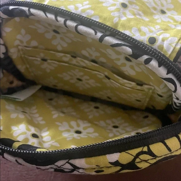 Vera Bradley Mini Crossbody/Hipster Purse - Picture 4 of 8
